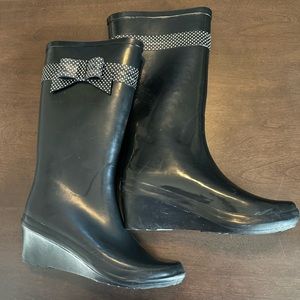 Black Wedged Rain Boots with Bow Size 9